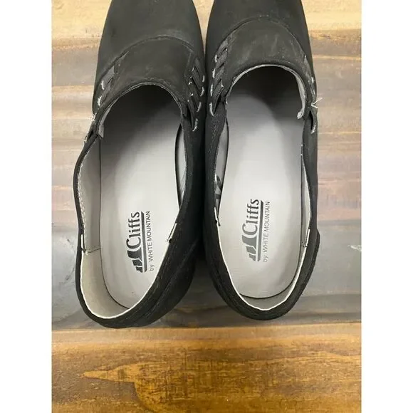 Cliffs by White Mountain Black Suede Ankle Booties Slip On Women's Size 10 - Picture 7 of 8
